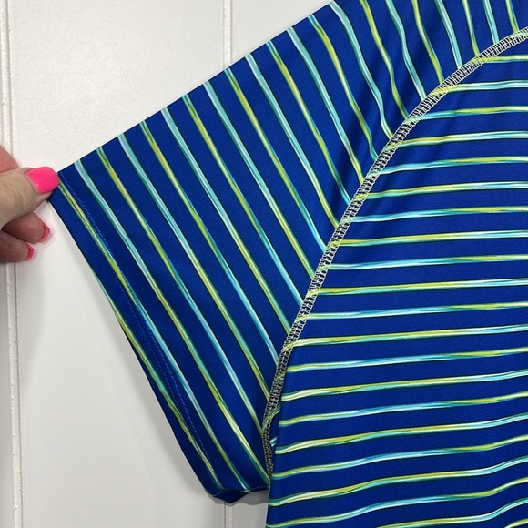 Reel Legends Womens Rash Guard 2X Blue Lime Stripes Stretch Zip Pocket 100% Poly - Picture 3 of 11
